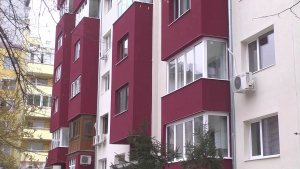 Кметът на Русе обясни защо оспорва класирането на сградите за саниране