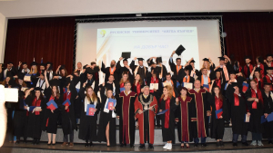 Близо 1100 студенти на Русенския университет получиха днес своите дипломи