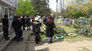 ВИДЕО: Русенци протестираха срещу преместване на детска площадка, кметът спря процедурата