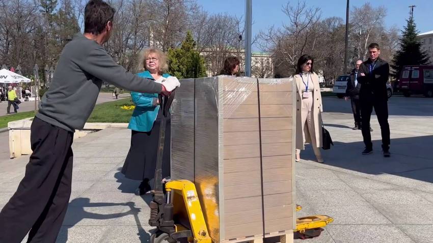 В Русе пристигнаха бюлетините за изборите на 2 април