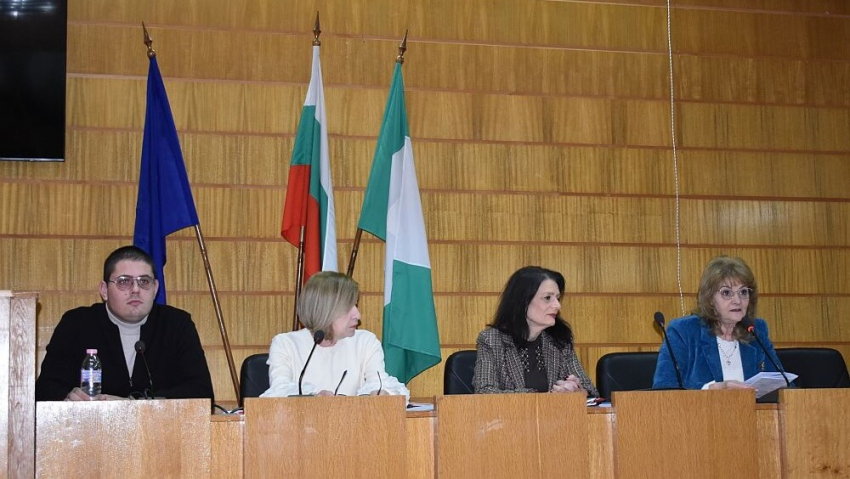 ВИДЕО: Трима са номинирани за удостояване със званието "Почетен гражданин на Разград"