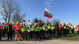 Пътни фирми блокираха и пътя Русе - Бяла като част от националния протест