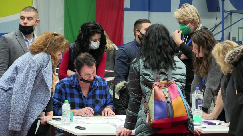 Как премина изборният ден за секционните комисии в Русе