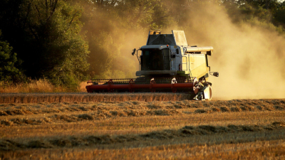 ВИДЕО: "Зърнарите" настояват за среща с премиера заради драстичното поскъпване на торовете