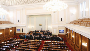 Новият парламент започна работа