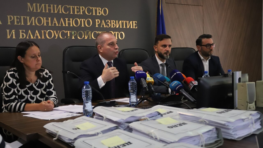 ВИДЕО: Гроздан Караджов също коментира поръчката за магистралата между Русе и Велико Търново