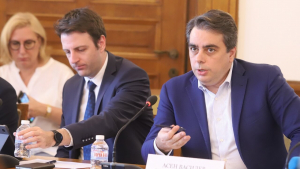 Асен Василев: Няма да внесем проектокабинета, ако няма подкрепа от 121 депутати