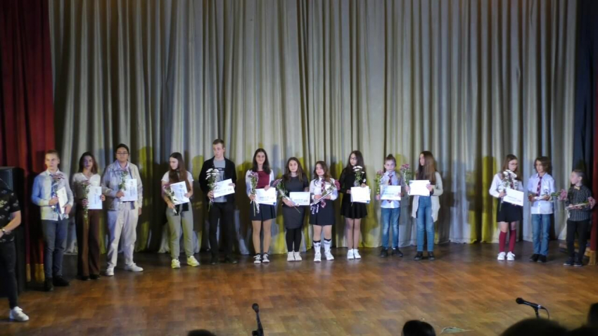 82 даровити деца в Търговище бяха отличени на тържествена церемония