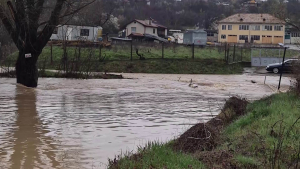 Проливните дъждове повишиха нивата на язовирите и реките в община Търговище