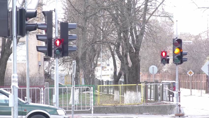 Новите светофари в Търговище започват денонощен режим на работа 