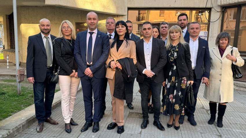 ВИДЕО: Арх. Живка Бучуковска ще води листата на формацията на Румен Радев в Русе