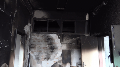 ВИДЕО: Поглед отвътре: Щетите след пожара в ОУ "Любен Каравелов" в Русе