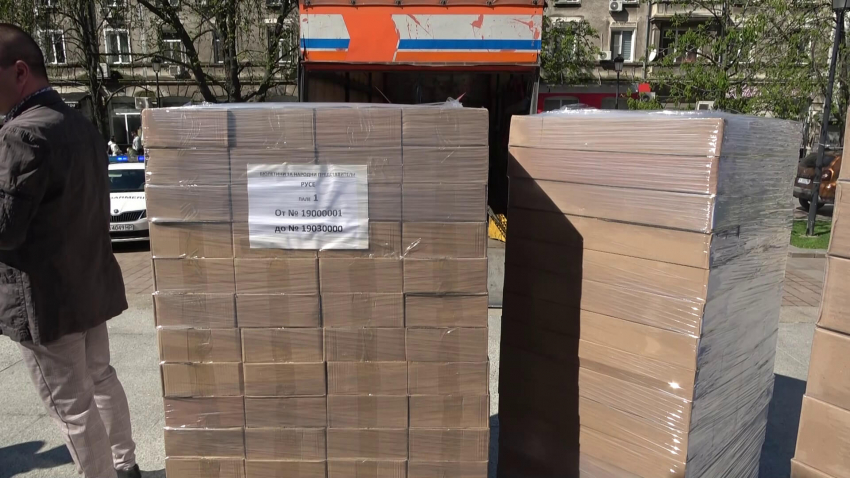 ВИДЕО: Пристигнаха бюлетините за изборите в област Русе