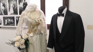 Изложба в Славейковото училище в Търговище показва традиционната сватба от Софийско