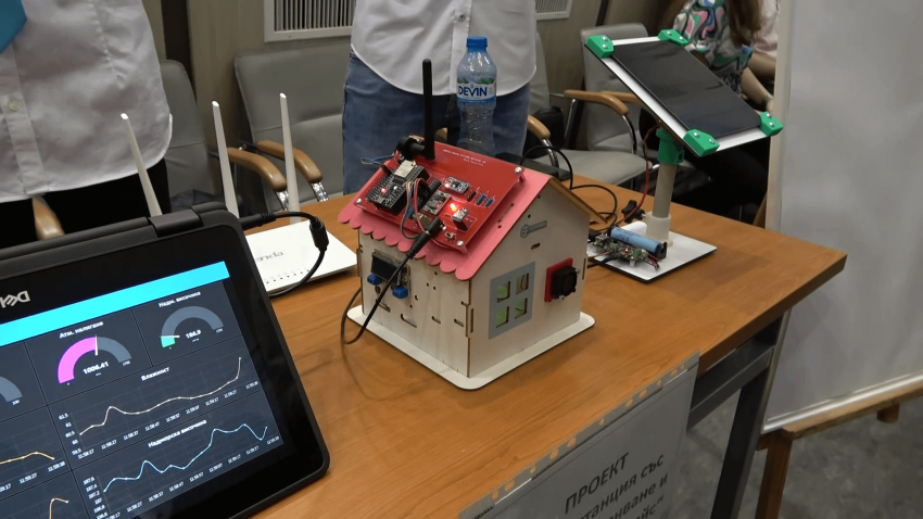 ВИДЕО: Млади учени представиха свои разработки на Иновативното експо в Русенския университет