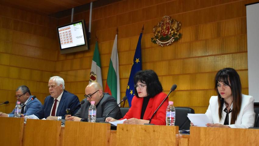 Повишават с над половин милион цената за строителството на трета клетка на депото в Разград