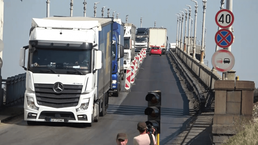 Започна дългоочакваният основен ремонт на Дунав мост при Русе