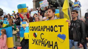 Десетки русенци излязоха на мирно шествие в подкрепа на Украйна