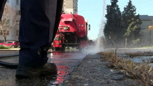 Започва миенето на пътната мрежа в Русе