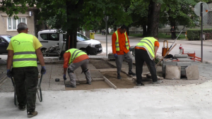 Започна ремонт на тротоара в участък от ул. &quot;Кап. Данаджиев&quot; в Търговище /ВИДЕО/