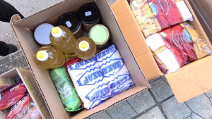 Дариха 20 кашона с храна и перилни препарати на Съюза на слепите в Русе