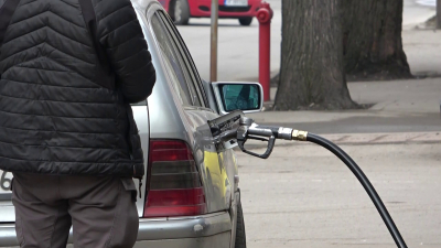 ВИДЕО: Правителството активира мярката за финансова помощ заради скъпите горива