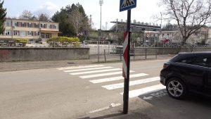 Започна освежаването на пешеходните пътеки в Разград
