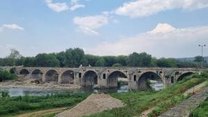 Кметът на Бяла внесе разяснения за бетона на моста на Колю Фичето