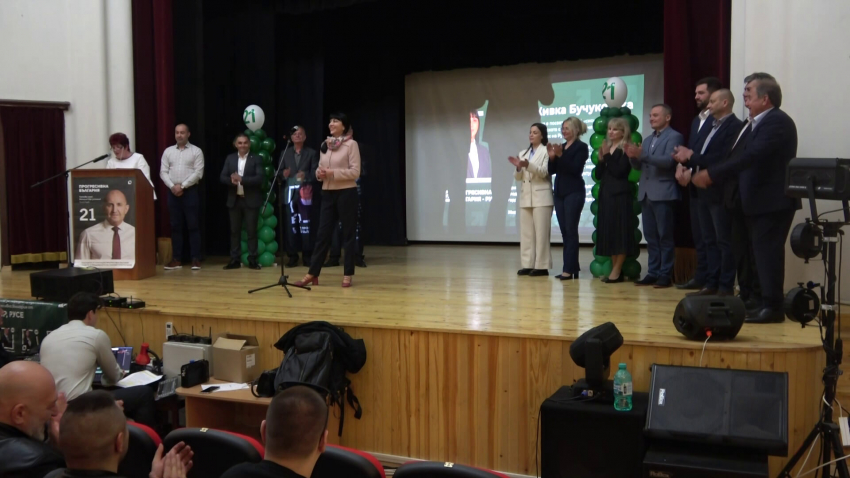 ВИДЕО: Кандидатите на "Прогресивна България" се срещнаха с жителите на Бяла