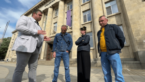 Близки на загинали при катастрофа край Русе младежи: Как може да убиваш деца и да си на свобода?