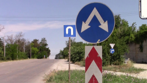 ВИДЕО: Продължават текущите ремонти по републиканската пътна мрежа в Разградско