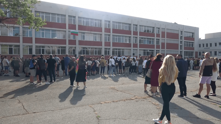 ВИДЕО: Тържествено откриха новата учебна година в Спортното училище в Русе