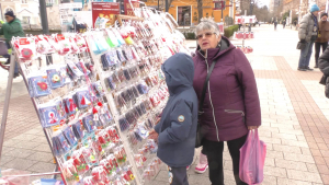 Започна базарът за мартеници в Търговище