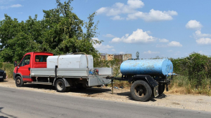 Поставиха цистерна с вода за битови нужди на жителите на вилната зона край Разград