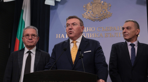 Управляващото мнозинство се разбра за ротация на председателя на НС