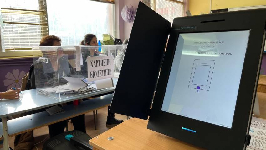 ВИДЕО: Спокойно начало на изборния ден в област Русе, гласуваме в над 330 секции