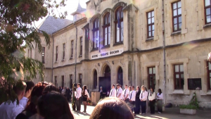 ВИДЕО: Гимназията с преподаване на чужди езици в Разград отбеляза 35 години от създаването си