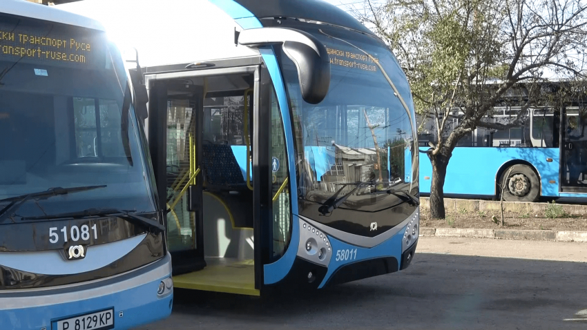 ВИДЕО: Без частници: От 1 юли общинското дружество поема всички линии на градския транспорт в Русе