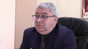 Близо 800 зрелостници в Разградско се явяват на матурата по български език и литература