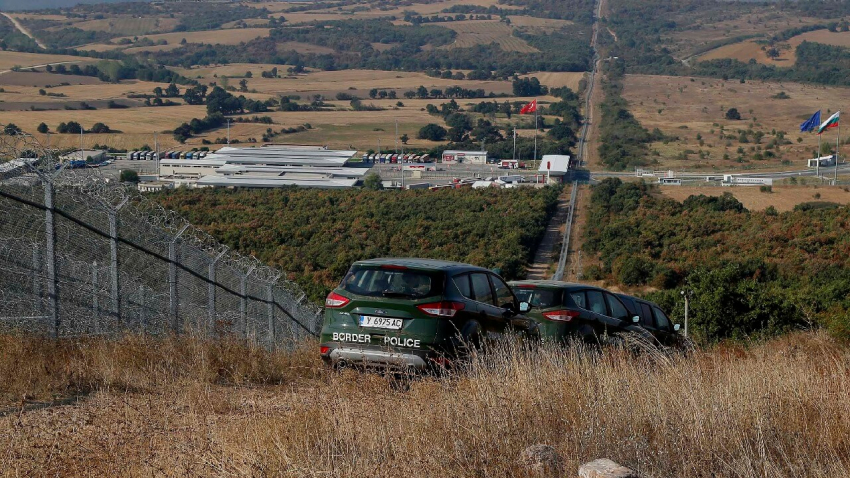 Подсилват охраната на българо-турската граница с над 500 военни
