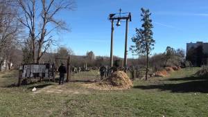 Започна почистване на най-старите гробища в Разград