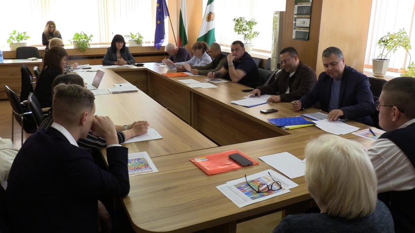 ВИДЕО: Партиите в Разград се разбраха за ръководния състав на секционните комисии в общината