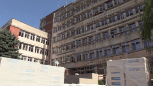 ВИДЕО: На пълен ход продължават дейностите по основния ремонт на Дома за стари хора в Разград