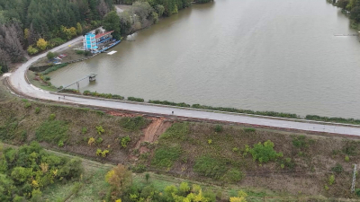 ВИДЕО: Задвижена е процедурата за капиталов ремонт на дигата на язовира в Николово