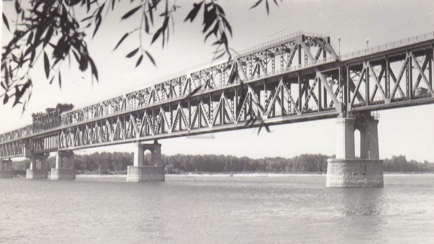 Откриват изложба, посветена на 70 години от построяването на Дунав мост
