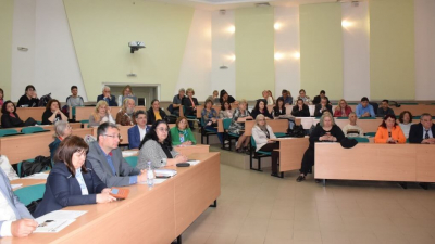 В Русенски университет се проведе междинна отчетна среща по програма "Интелигентно растениевъдство"