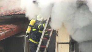 Пожар в къща в поповско село се размина само с материални щети