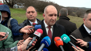 Радев: Решението на КС за референдума за еврото е победа на правото над произвола