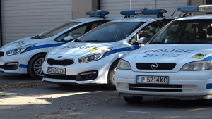 Оставиха в ареста двама пътни полицаи от Русе за подкуп