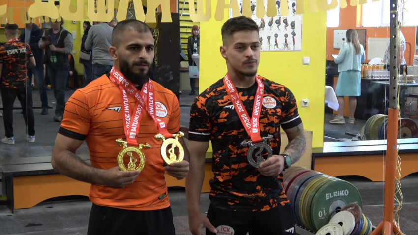 ВИДЕО: Русе посрещна 6-кратния европейски шампион Ангел Русев и сребърния медалист Дениз Данев